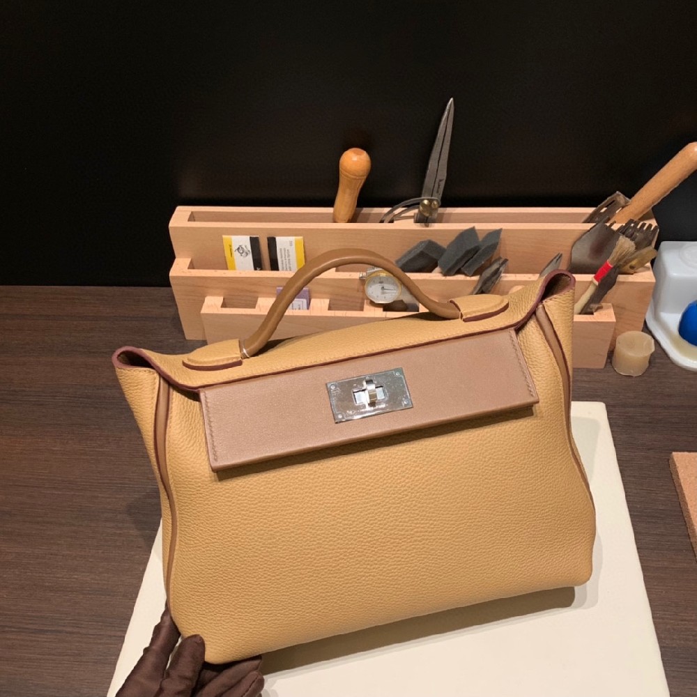 分享客户订单💗29cm 24/24 togo拼swift 饼干色拼栗子色 银扣