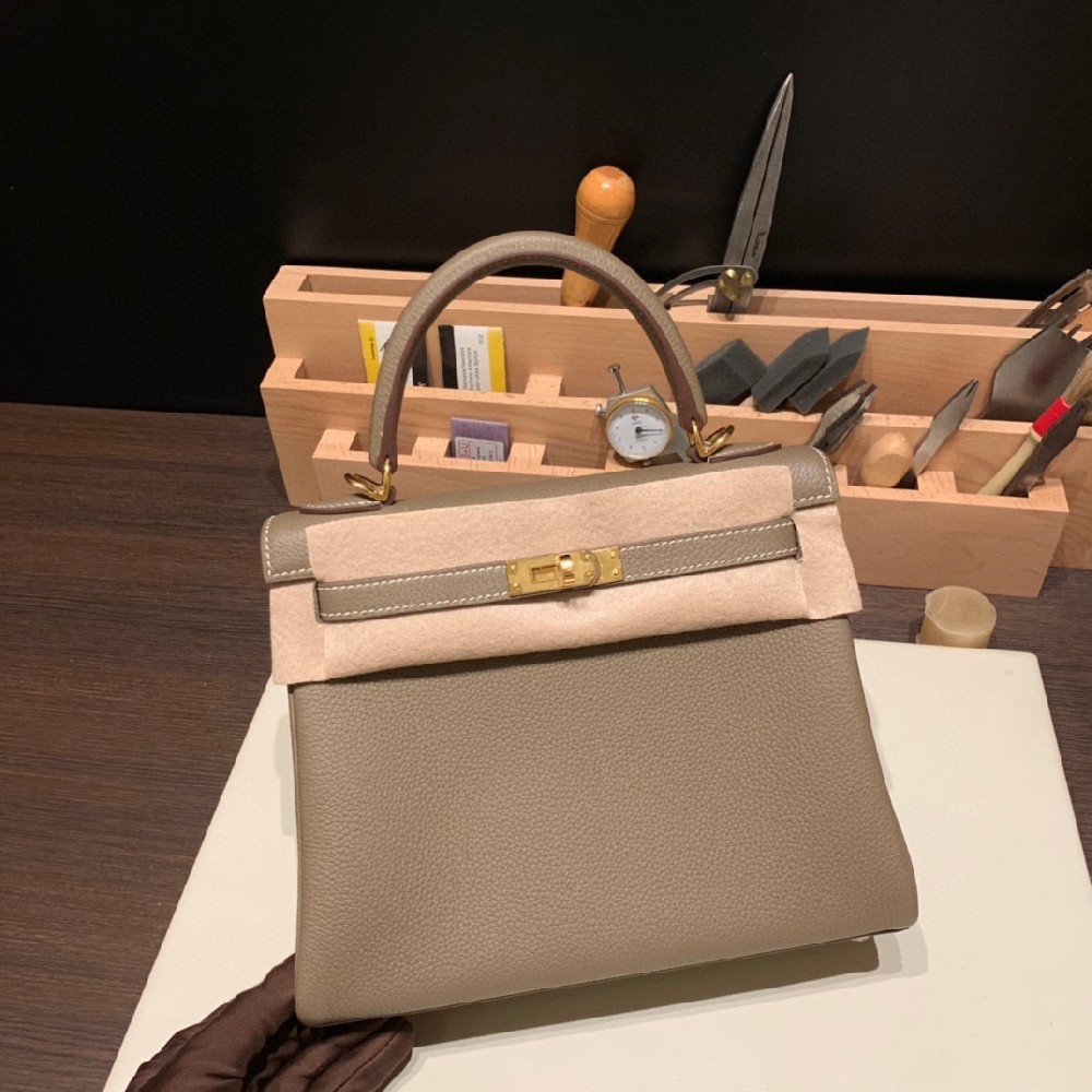 kelly 25cm togo皮 18大象灰Etoupe 金扣 经典金刚色 最难买的色！