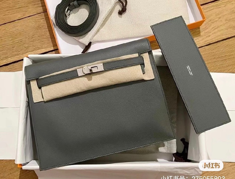 搭配银扣 也是nice得狠高级感满满